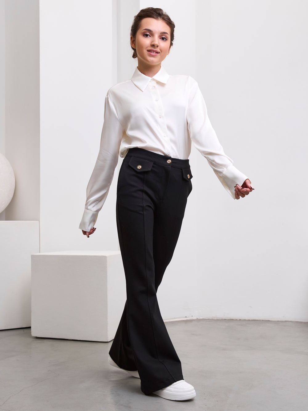 Брюки классические для девочки клёш чёрные