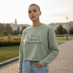 Свитшот укороченный с вышивкой "Суровый край"