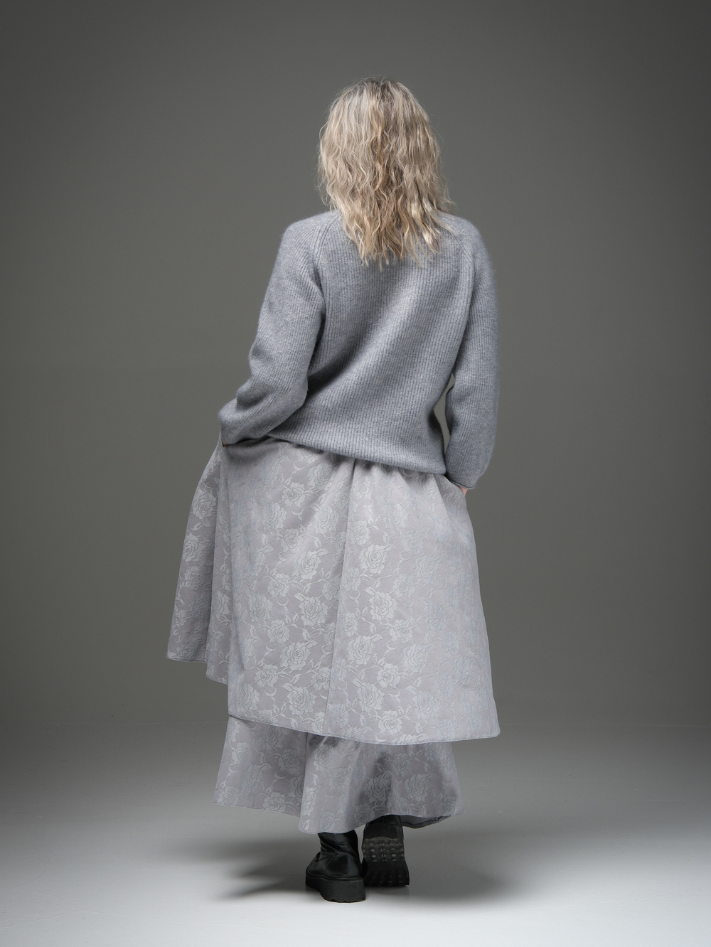 Юбка / в два яруса /серое кружево на трикотаже