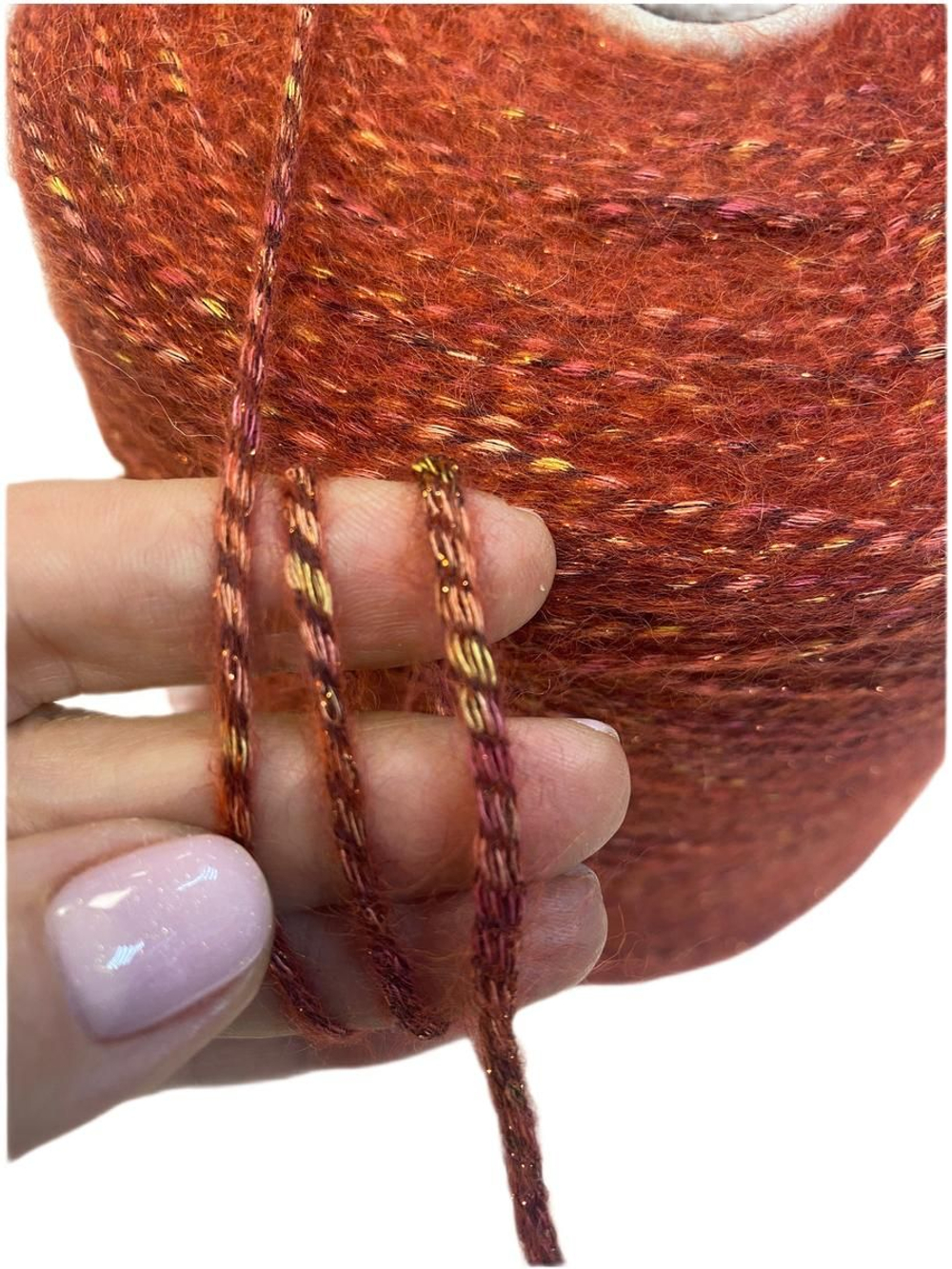 Пряжа на бобине 380г (Италия) 40% хлопок 24% альпака 11% меринос 7% люрекс 18% п/а 100г-220м