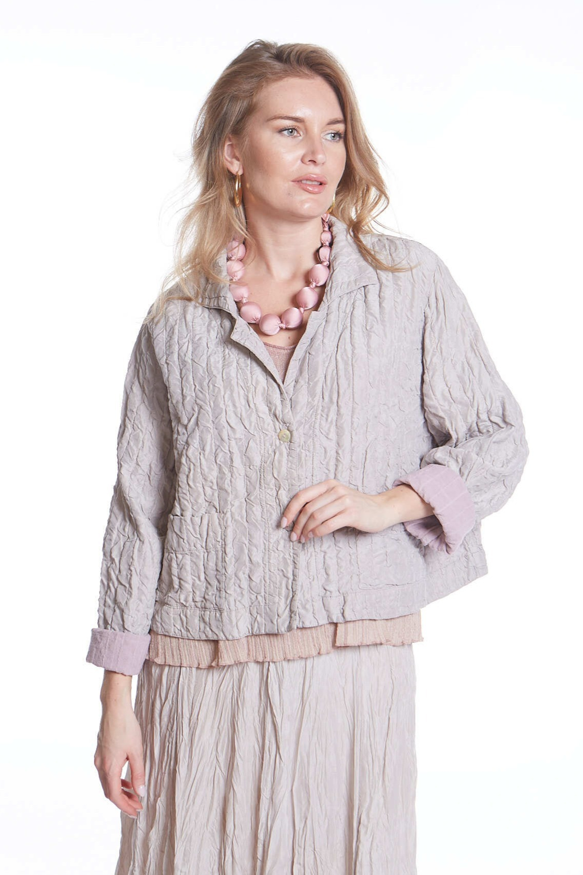 ЖАКЕТ С КАРМАНАМИ