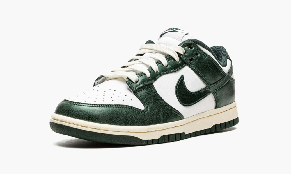 Nike Dunk Low WMNS "Vintage Green"
