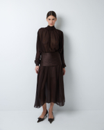 Платье с баской из шелкового шифона шоколад