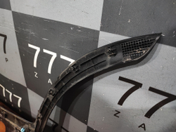 Накладка двери задней правой Kia Seltos 19-нв Б/У Оригинал 87734Q5010