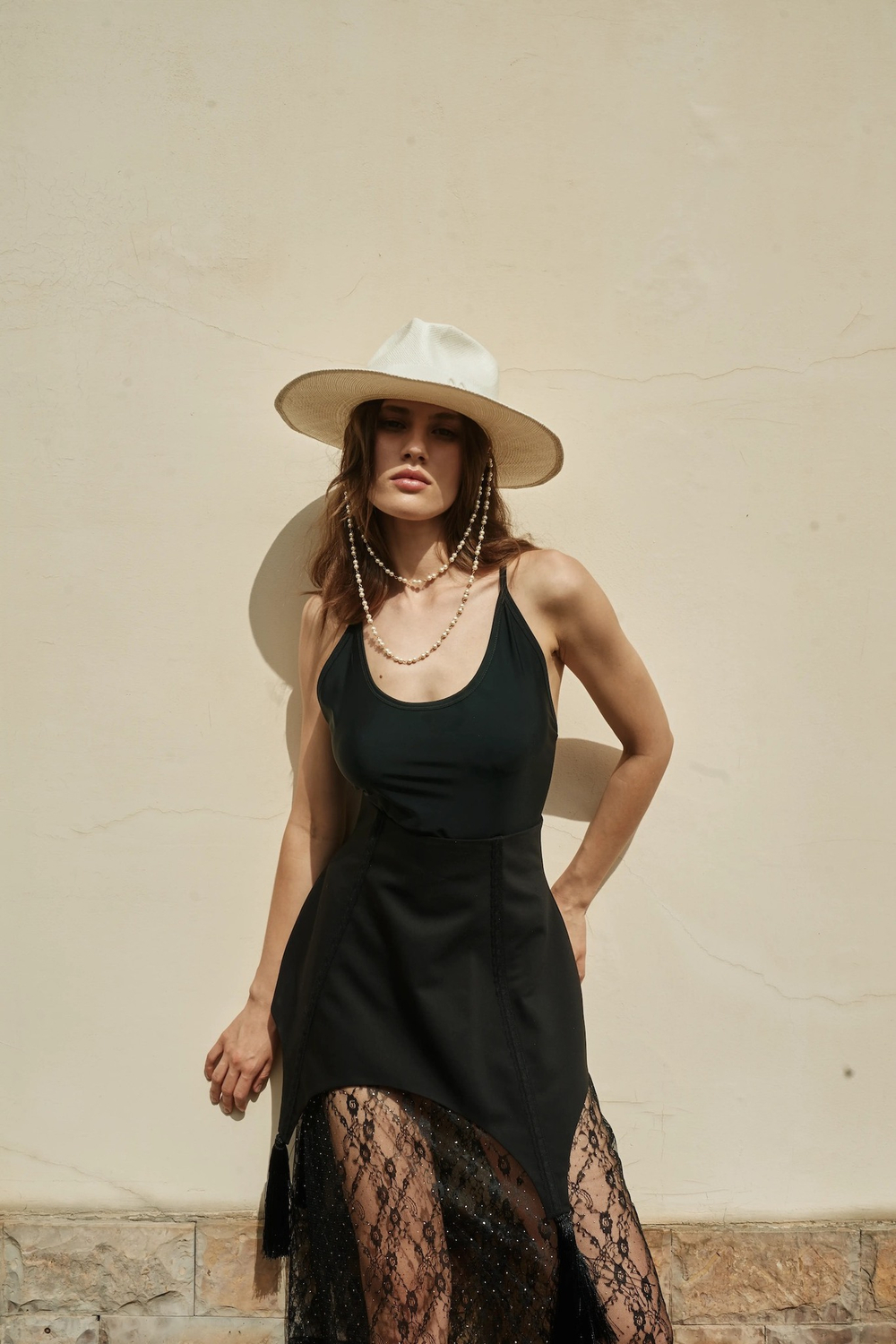 Боди на тонких бретелях