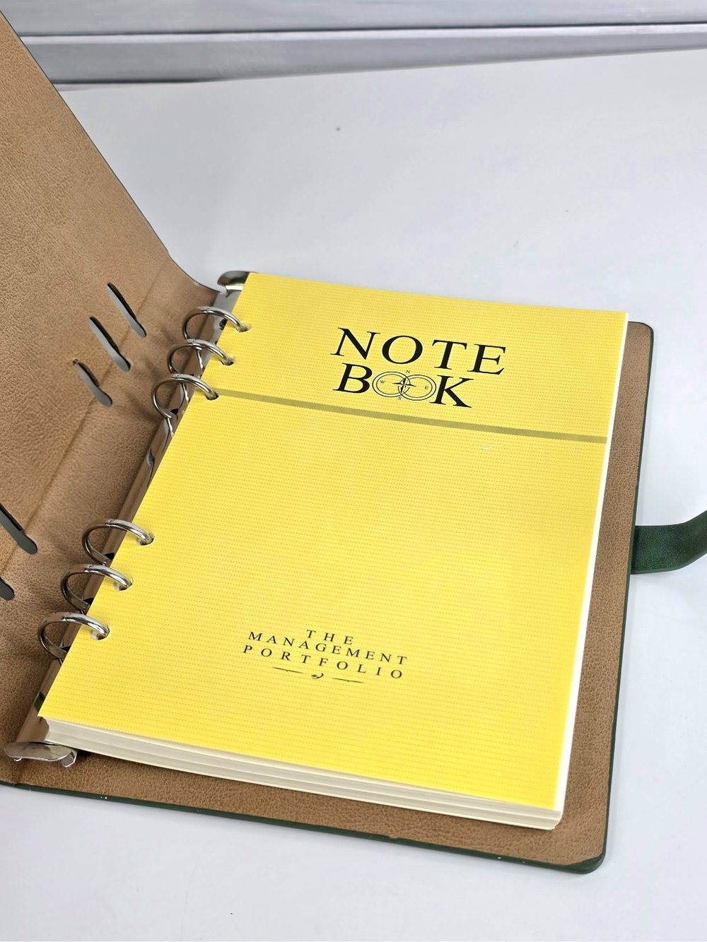 Блокнот органайзер А5 на кольцах 96 л. на магните в линейку зеленый (5919-1)