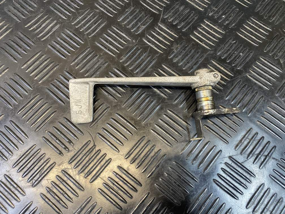 Лапка заднего тормоза Yamaha FJR1300A RP13A 2010