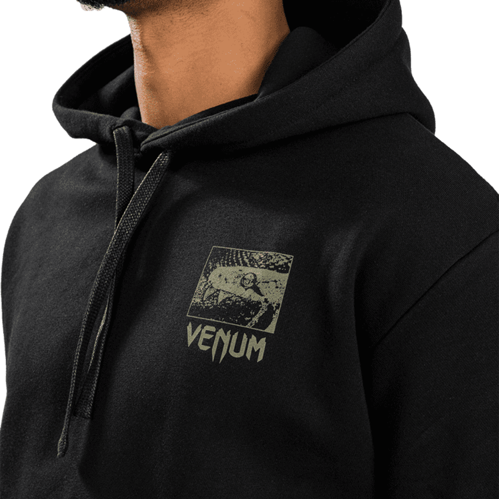 Толстовка Venum Fangs Regular Fit - Black