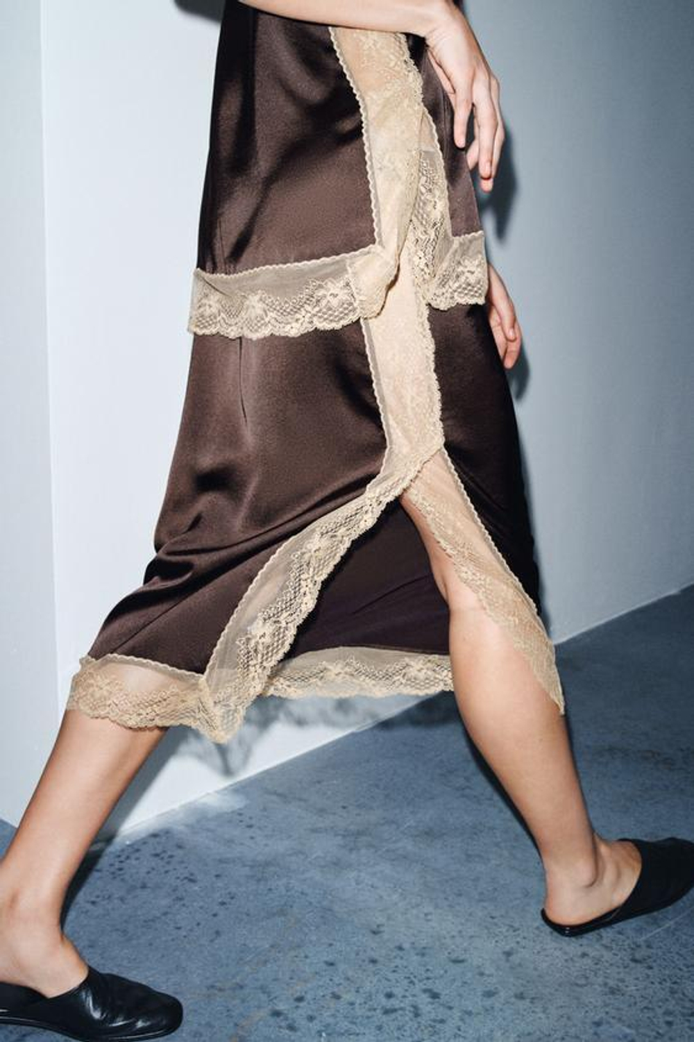 ZARA ЮБКА МИДИ С КРУЖЕВОМ — ZW COLLECTION, КОРИЧНЕВЫЙ