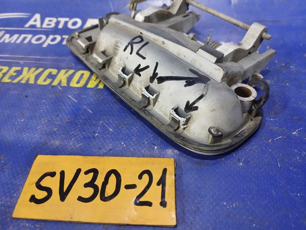 Ручка двери задней левой внешняя TOYOTA CAMRY 1994
