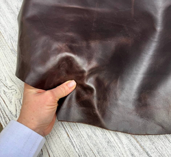 Пулл ап эффект на натуральной коже Vacchetta Pull up Foresta