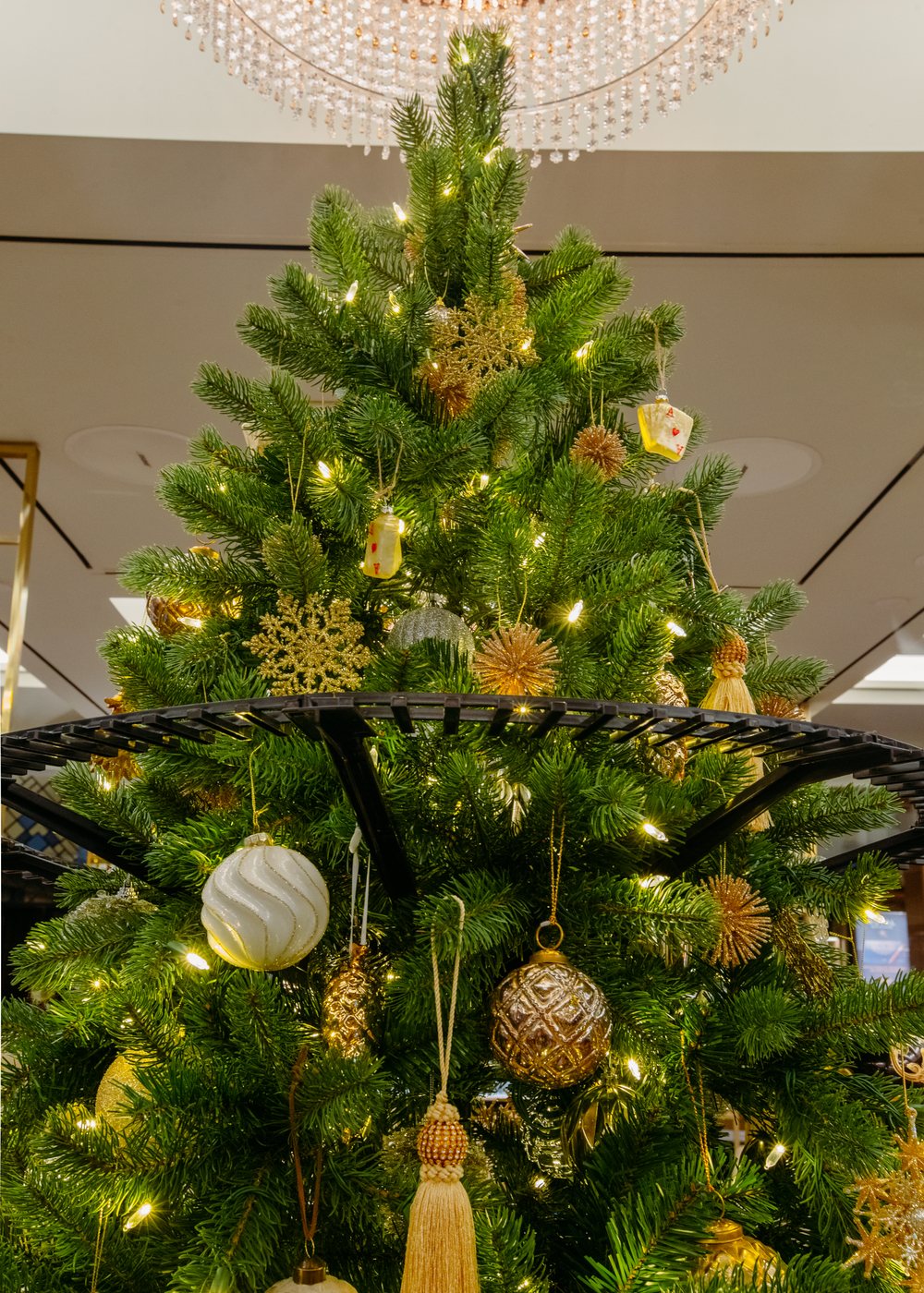 Дизайнерская ель «Новогодний экспресс»