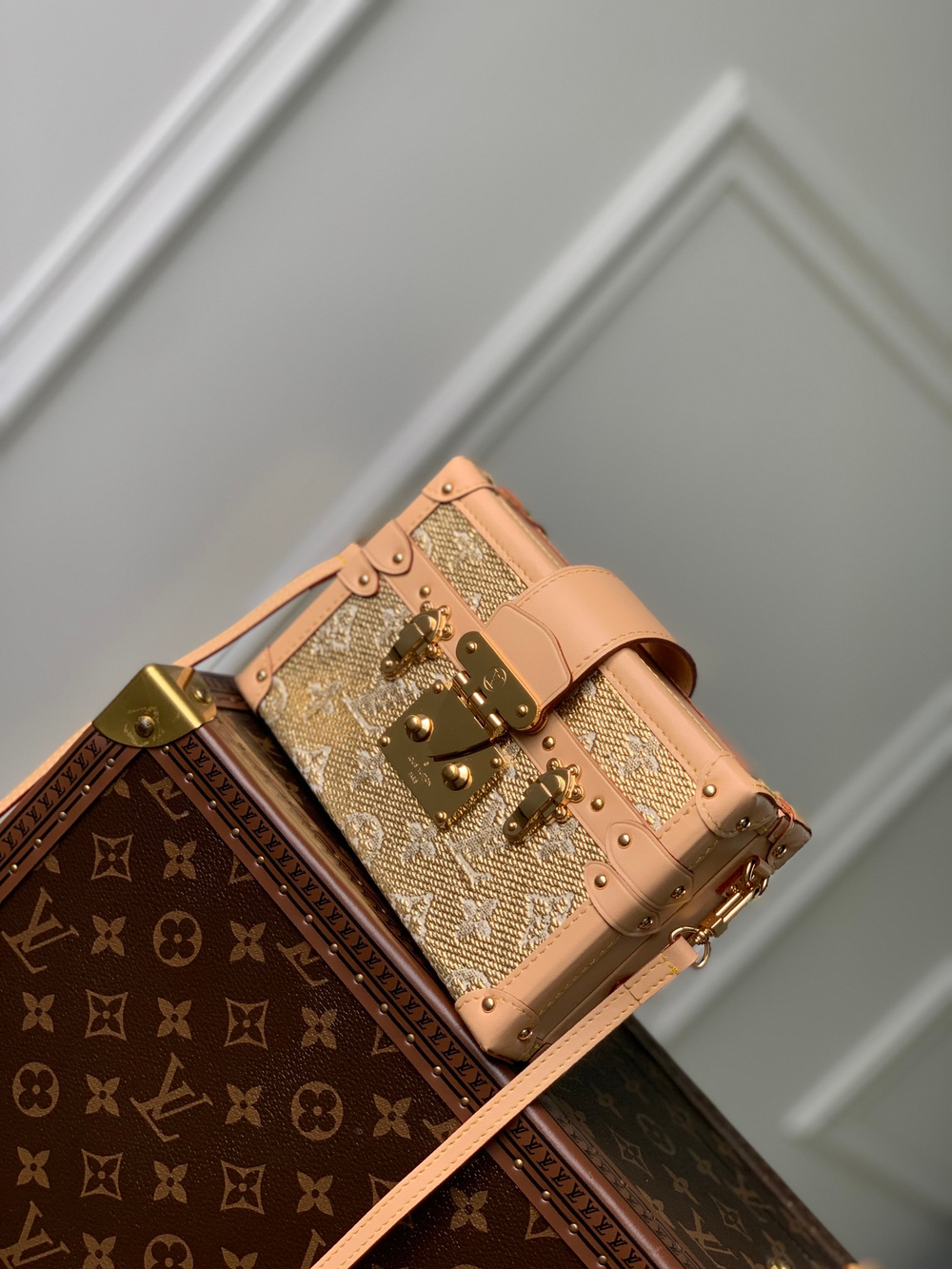 Louis Vuitton Petite Malle