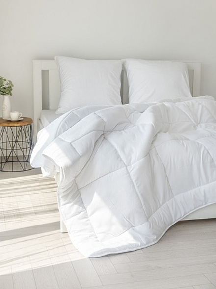 Одеяло DeNASTIA теплое всесезонное релакс эффект (400gsm), 140x205, 100%пэ, белый