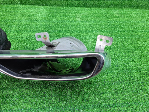 Насадка глушителя правая Hongqi H9 (2020-н.в.)