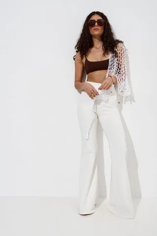 Джоггеры клеш кремового цвета