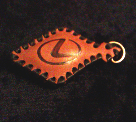 Кожаный авто-брелок "Lexus" OKAB-004