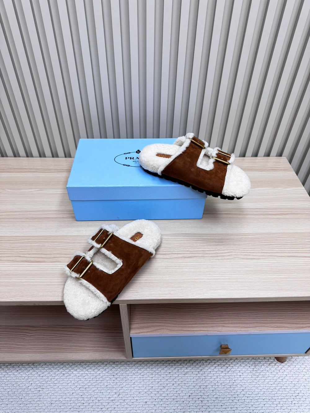 Prada Slides