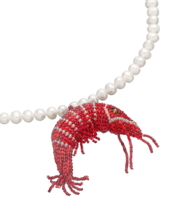 жемчужное колье с красной креветкой из биссера