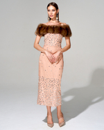 Корсетное платье с меховой отделкой