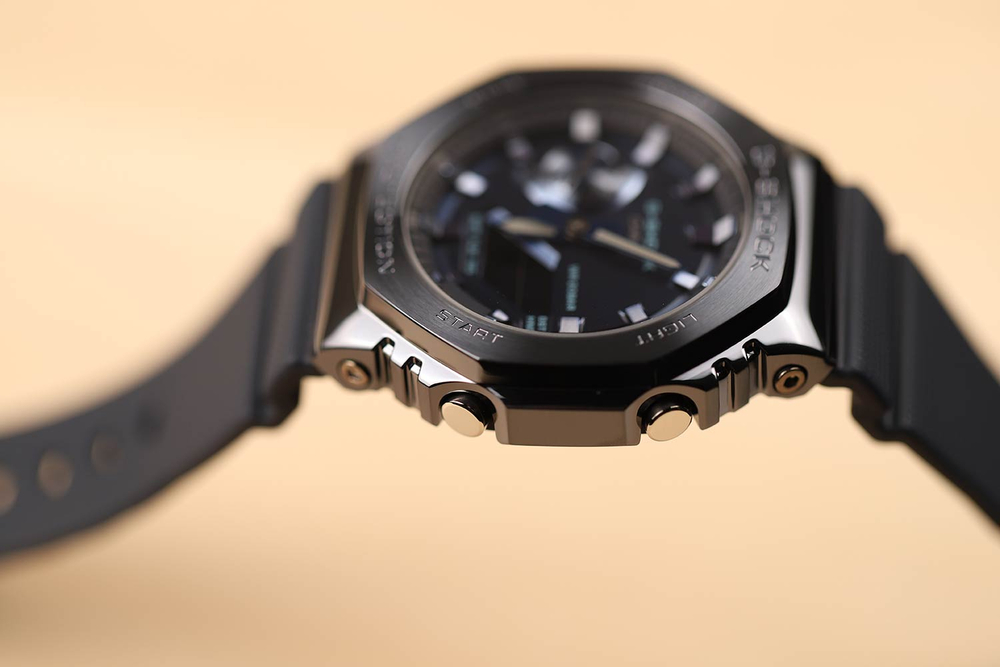 Часы Casio GM-2100N-2AER