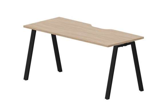 стол Arena 1580х680х750мм (с эргономичным вырезом)