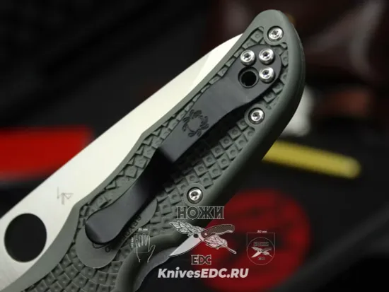 Складной нож Spyderco Endura C10PSFG c клинком из стали VG-10, рукоять FRN