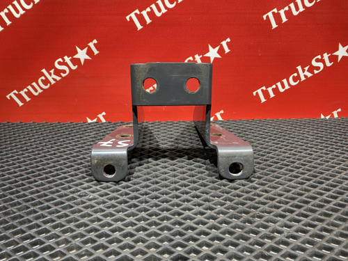 Кронштейн крыла заднего