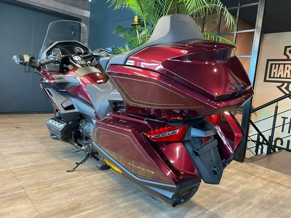 Honda GL1800 Gold Wing Tour "50th Anniversary" 2025