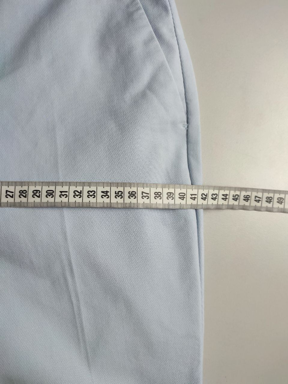 Брюки ZARA небесного оттенка 42 размер