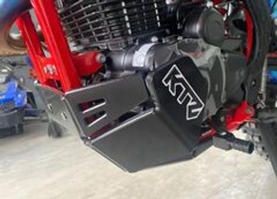 Пластиковая защита KTZ для мотоцикла PROCIDA CRF PR300 (BNK-B19) (ZS175FMN, б.вал) 2024