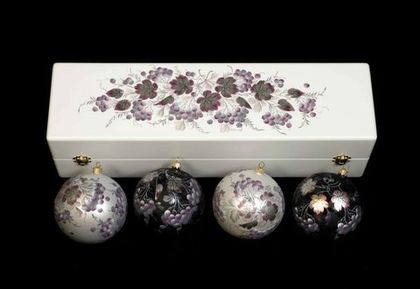 Zhostovo Christmas balls in wooden box - set of 4 balls SET04D-667785807