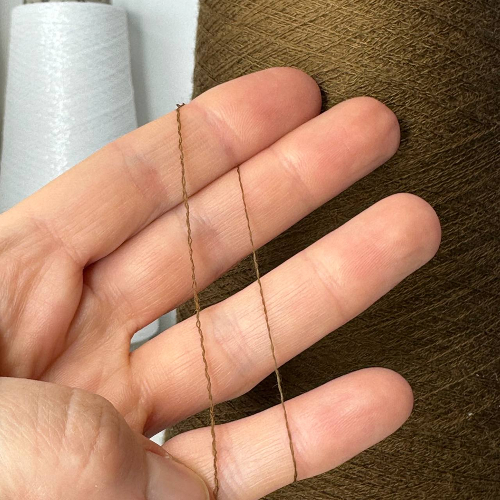 WISH FLEX - Loro Piana; 93% меринос, 7% PBT; 4000м/100гр (2/80); col.Castagna Un, цвет: каштановый зеленоватый