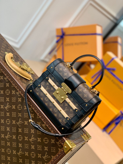 Louis Vuitton Trianon PM