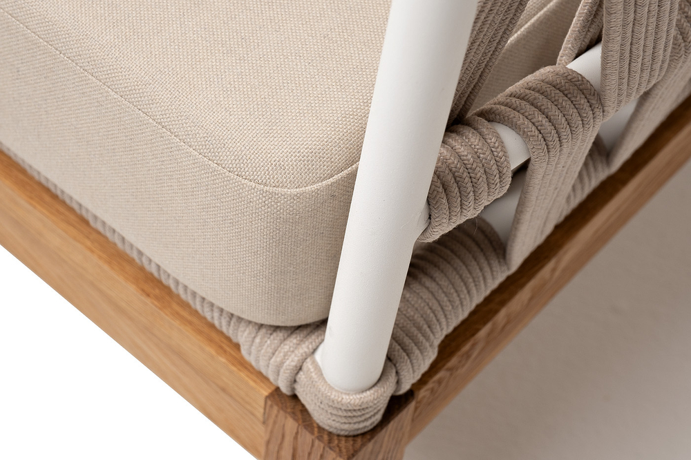 "Диего" диван 2-местный плетеный из роупа, основание дуб, каркас алюминий светло-серый (RAL7035) шагрень, роуп бежевый круглый, ткань бежевая 15052