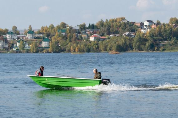 Лодка пластиковая Легант-425