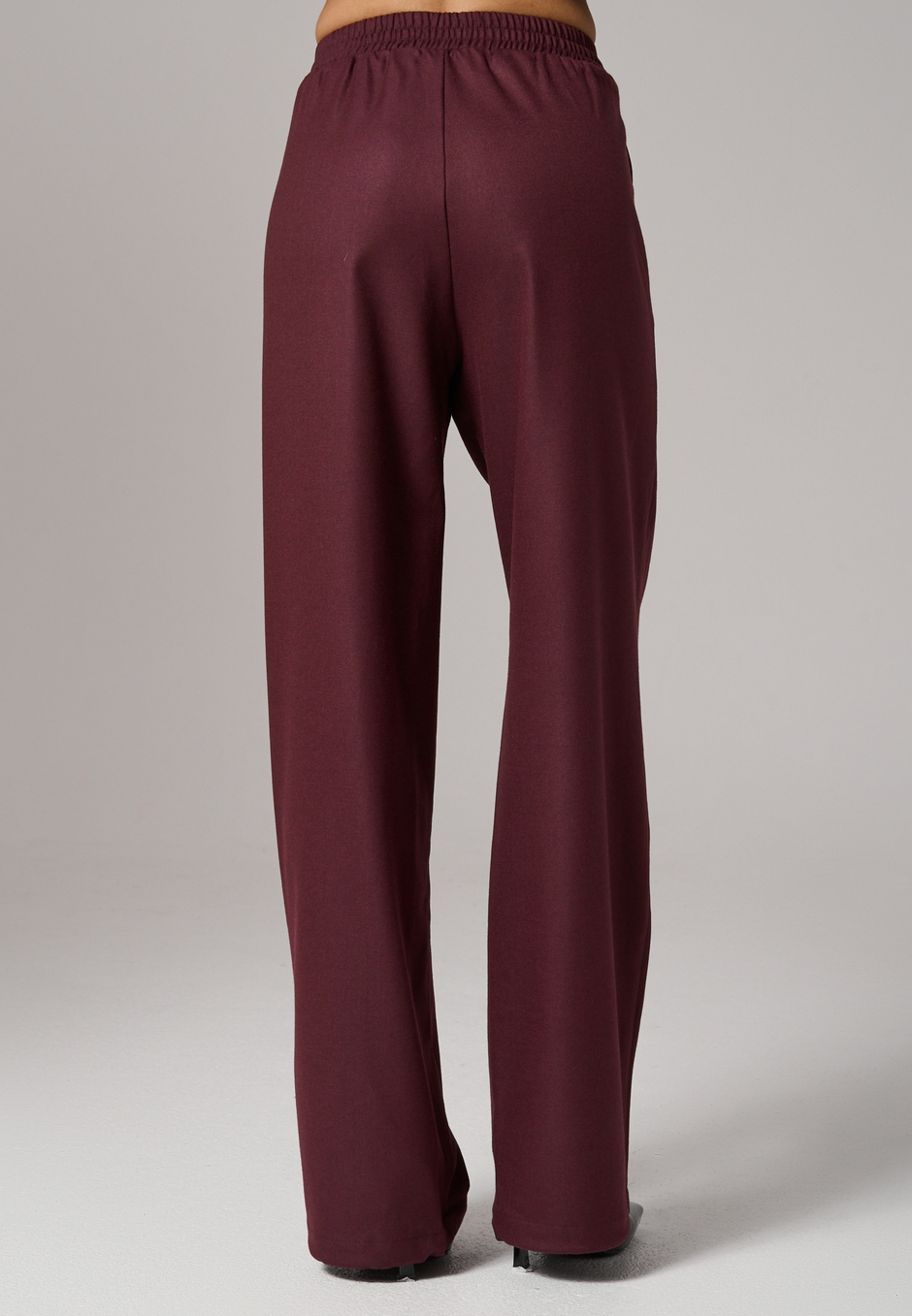 Брюки с поясом на резинке бордовые