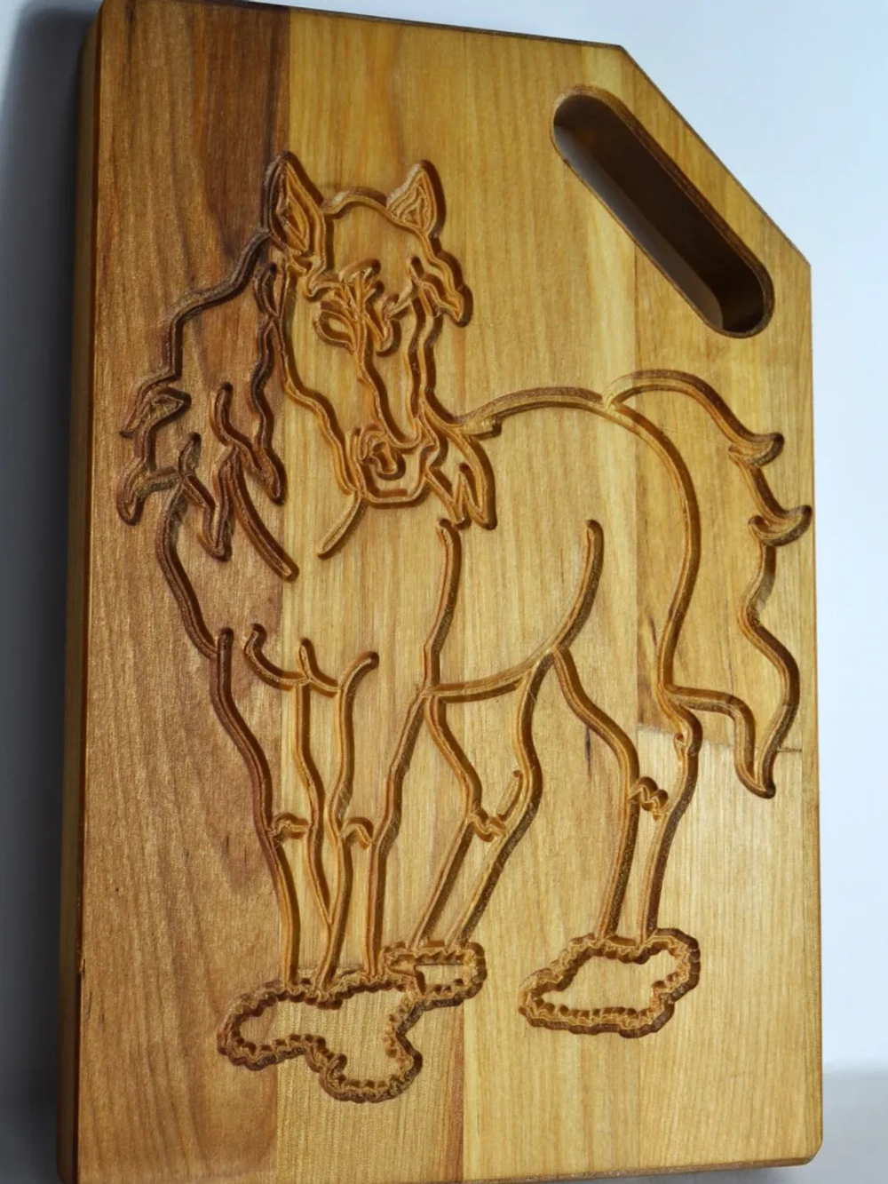 Подарочная разделочная доска "Лошадь"