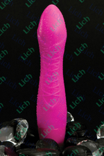 Вибромассажер розовый с имитацией шнуровки