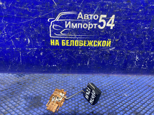 Датчик уровня топлива TOYOTA HARRIER 1997-2003