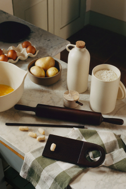 H&M HOME Деревяная скалка, коричневый