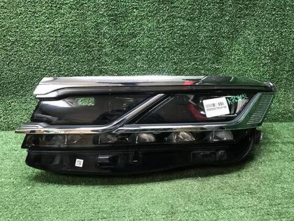 Фара левая VW Touareg 3 (2018-2023) LED