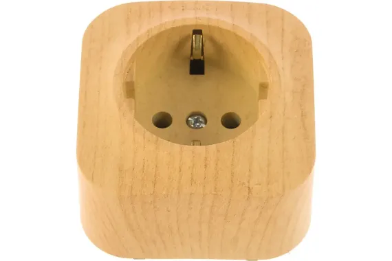 Розетка Legrand Quteo с заземлением накладная дерево 25988