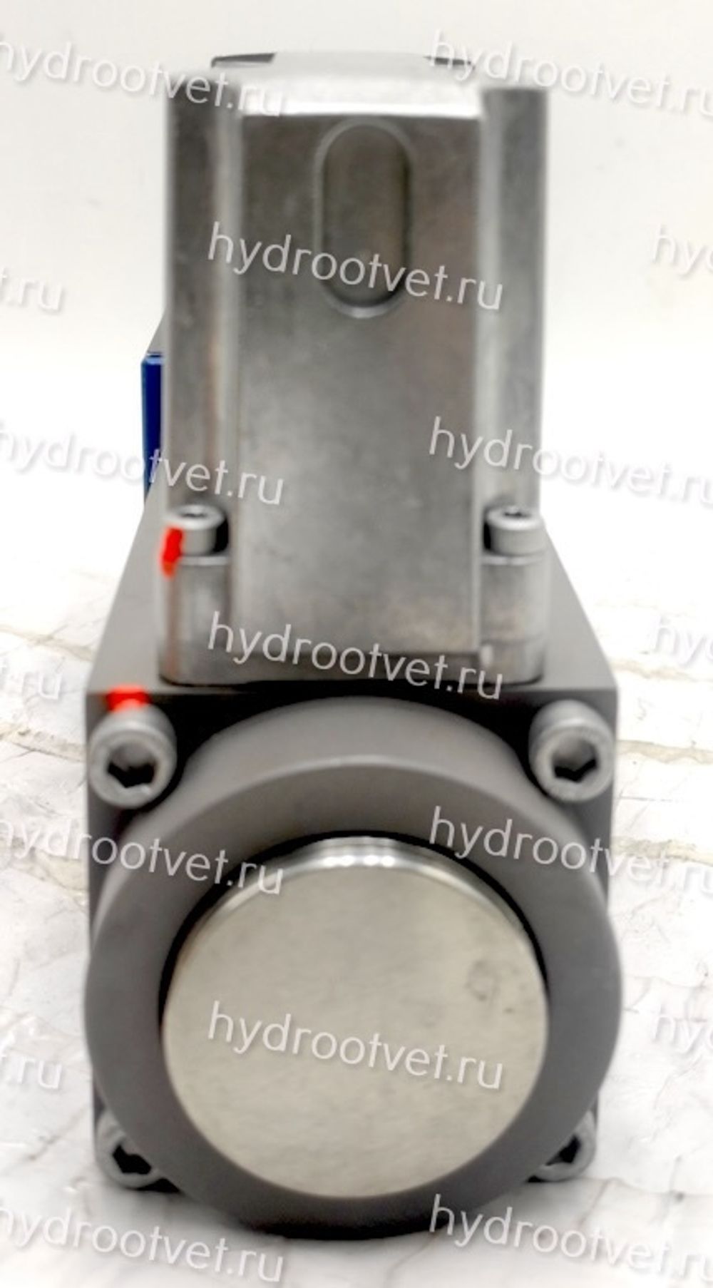 4WRPEH10C4B100L-2X/G24K0/A1M - Сервораспределитель Ду10 с обратной связью по положению золотника и встроенным усилителем (OBE), номинальный расход 100 л/мин, характеристика L - линейная, схема C4, сигнал управления A1 = ±10 V