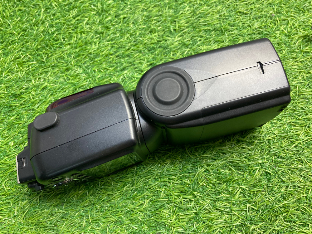 Nikon Speedlight SB-900