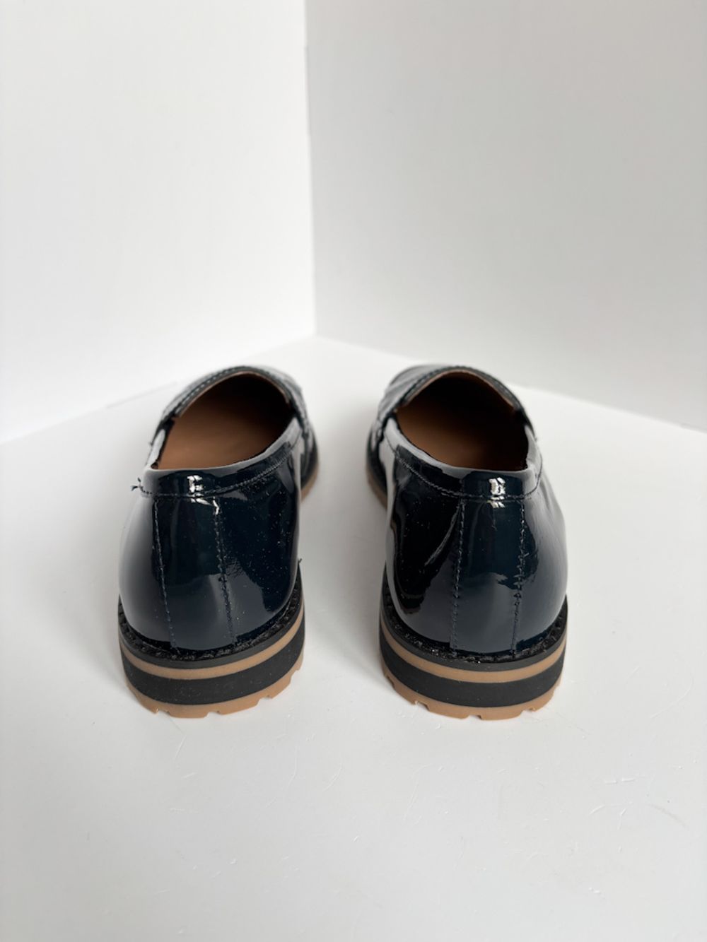 Новые лаковые лоферы Age of Innocence, 34