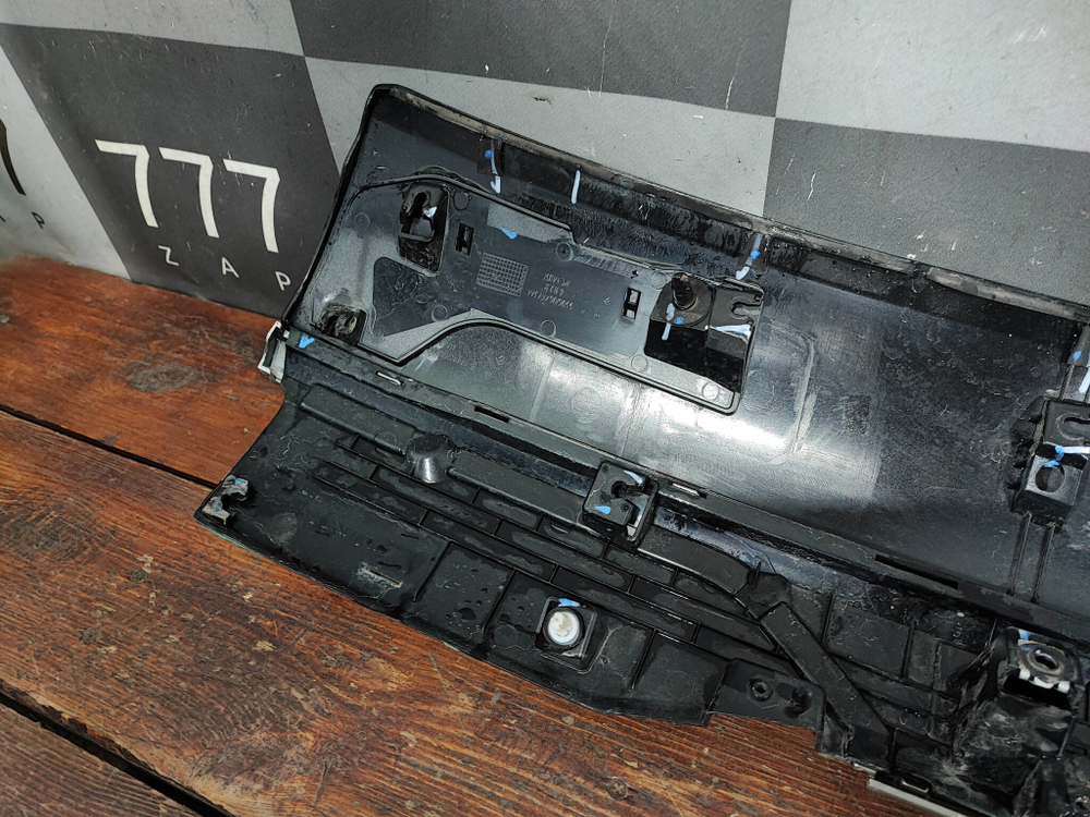 Накладка двери багажника верхняя Tank 500 21-нв Б/У Оригинал 5506300XKV3BB