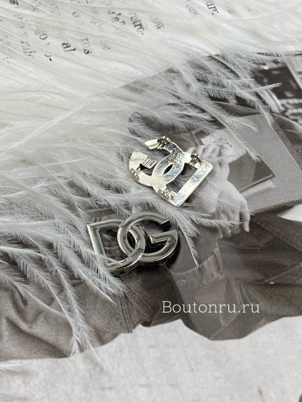 Декоративный пришивной элемент ДГ серебряный (22 х 15)