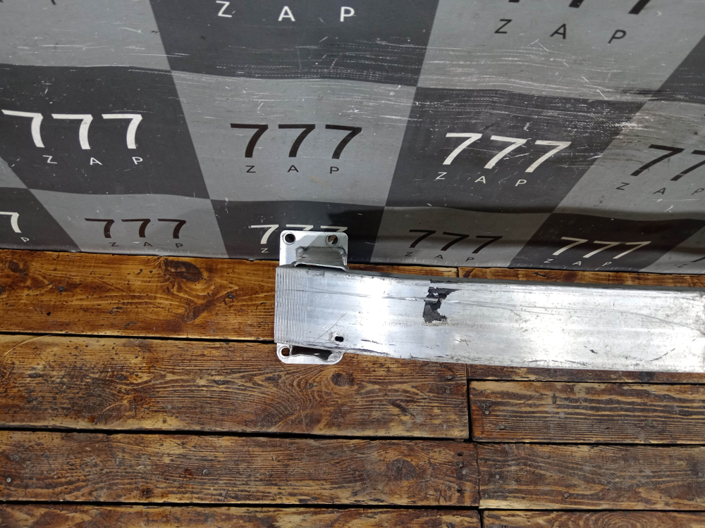 Усилитель переднего бампера Omoda C5 22-нв Б/У Оригинал 501004537AA