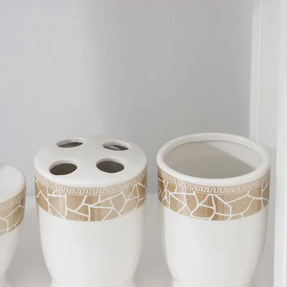 Набор аксессуаров для ванной комнаты Доляна «Мрамор», 3 предмета (дозатор с подставкой 550 мл, 2 стакана)